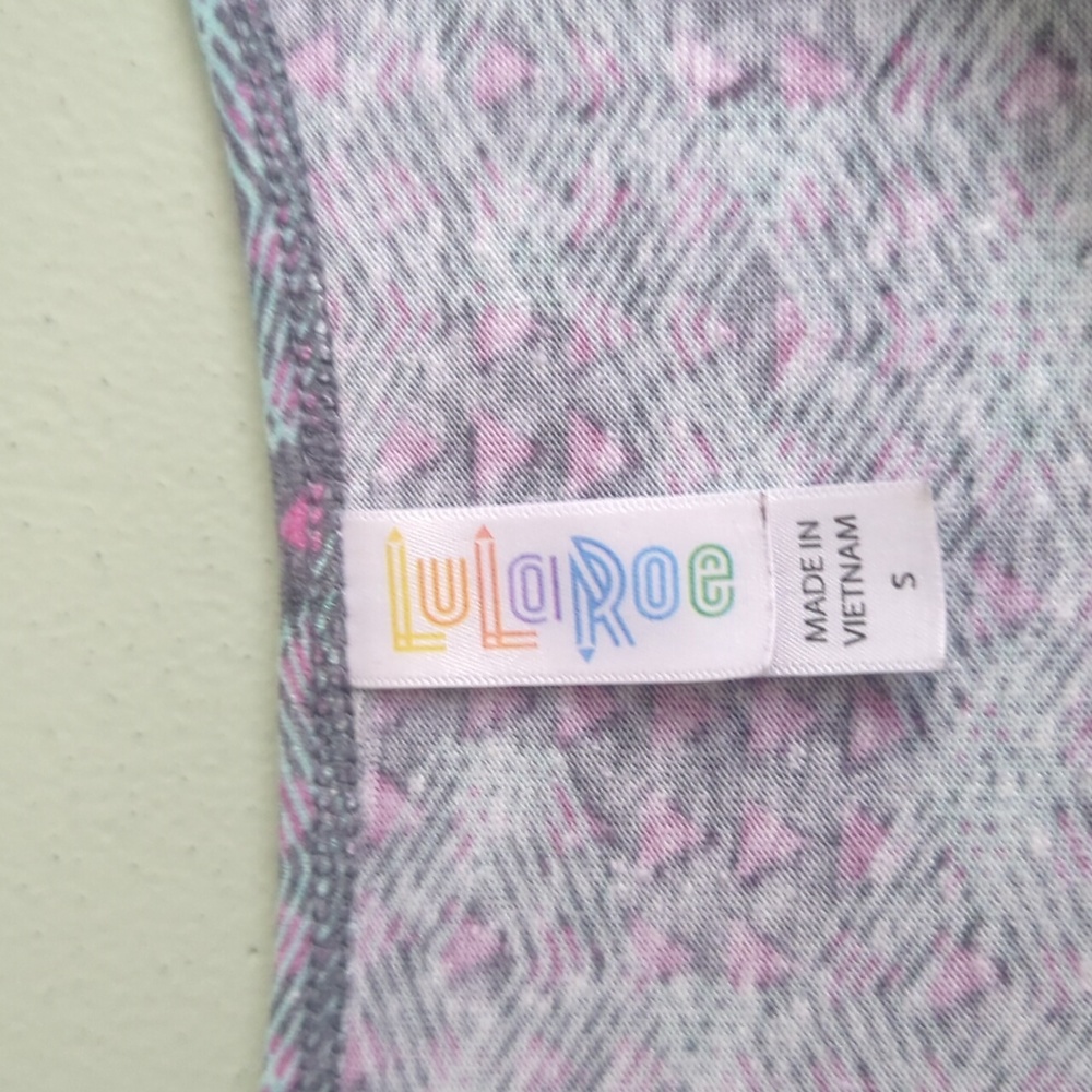 LuLaRoe Simply Comfortable Shirt - Picture 2 of 3